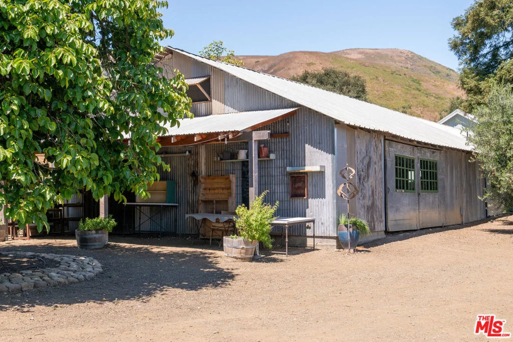 Photo of 8630 Santa Rosa Road