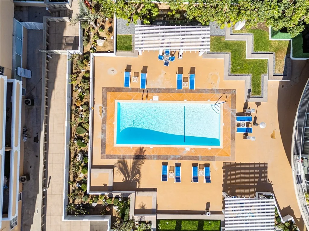 Photo of Unit 3003 at 700 E Ocean Boulevard