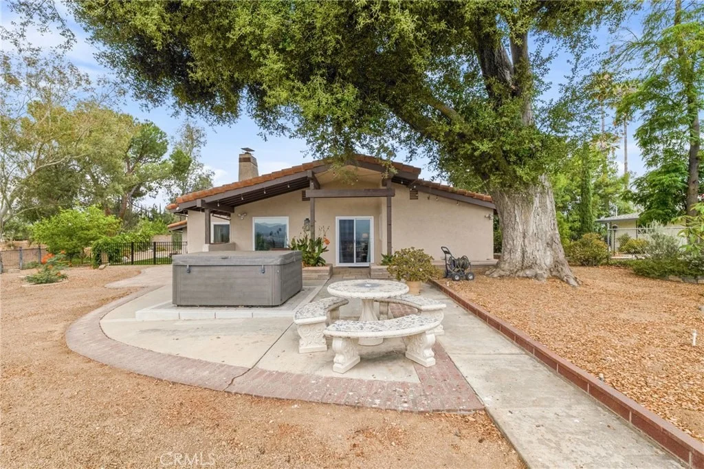 Photo of 31016 E Sunset Drive N