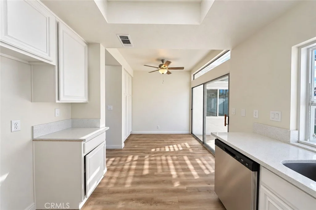 Photo of 30051 Shoreline