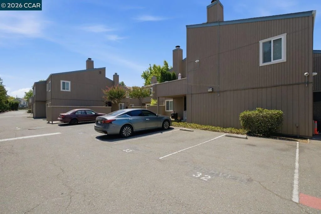 Photo of Unit 32 at 3901 Clayton Rd