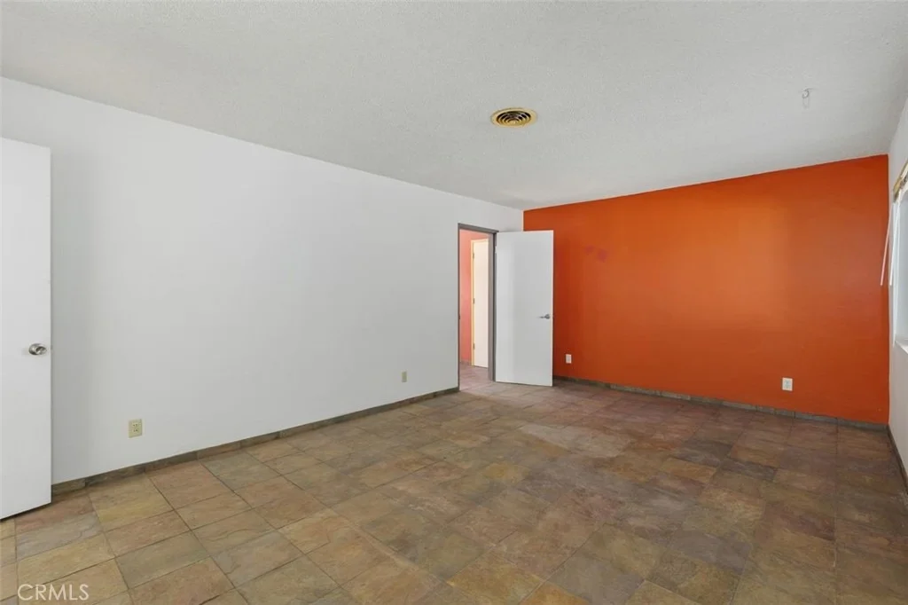 Photo of 4044 Mt Vernon Avenue