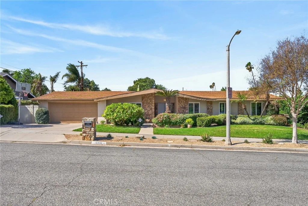 Photo of 5305 Bardwell