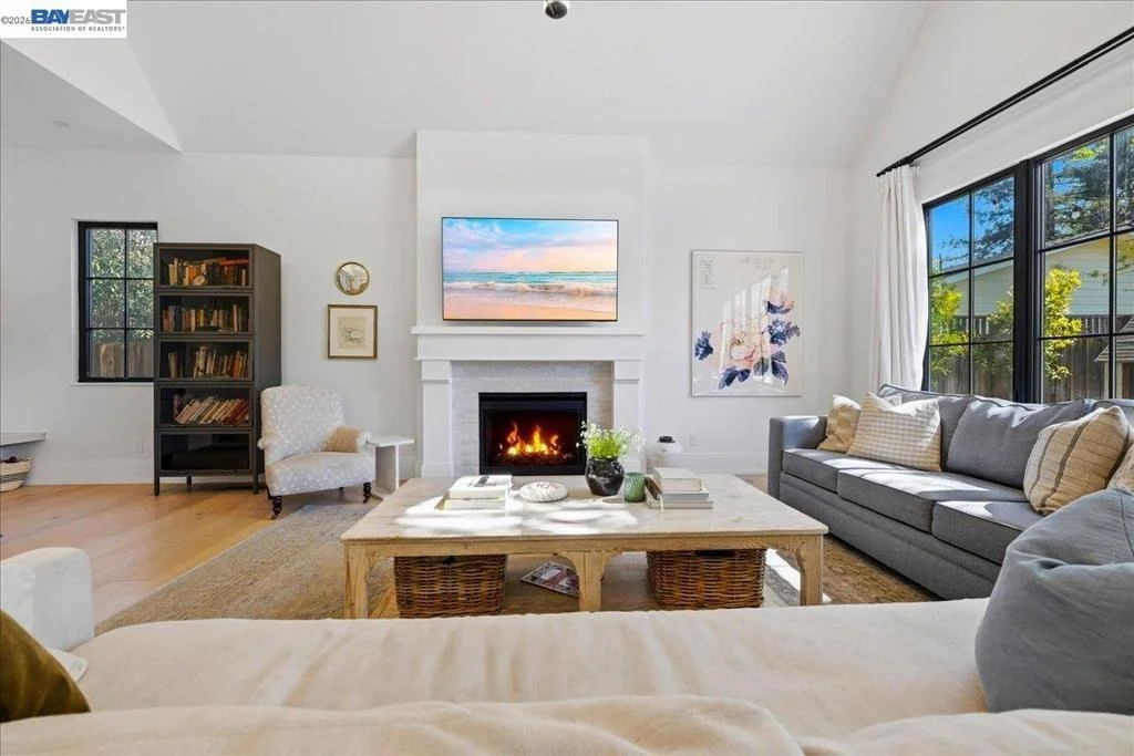 Photo of 3550 Vine St