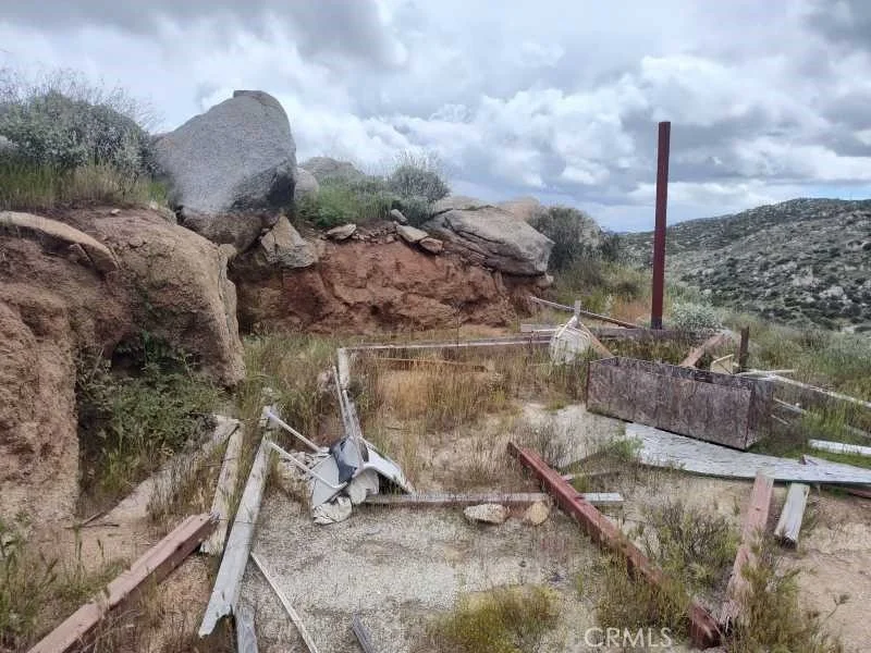 Photo of 2 California