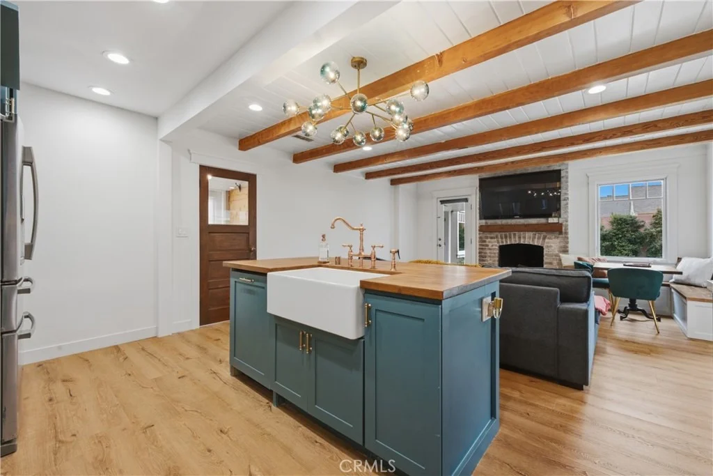 Photo of 5559 E Monlaco