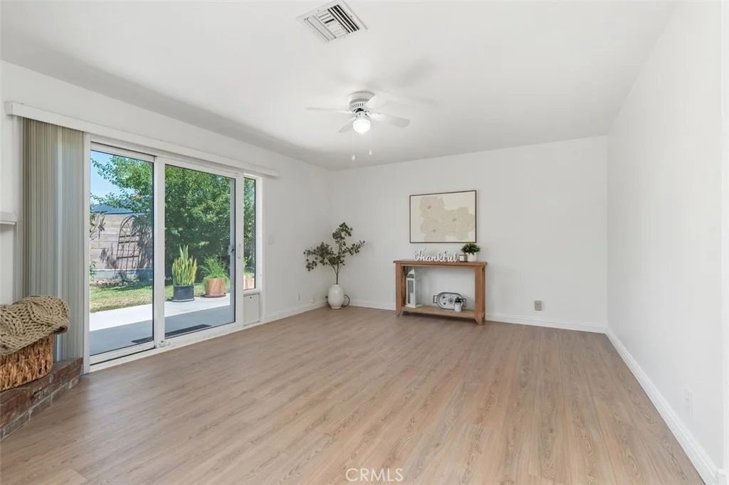 Photo of 11852 Garnet