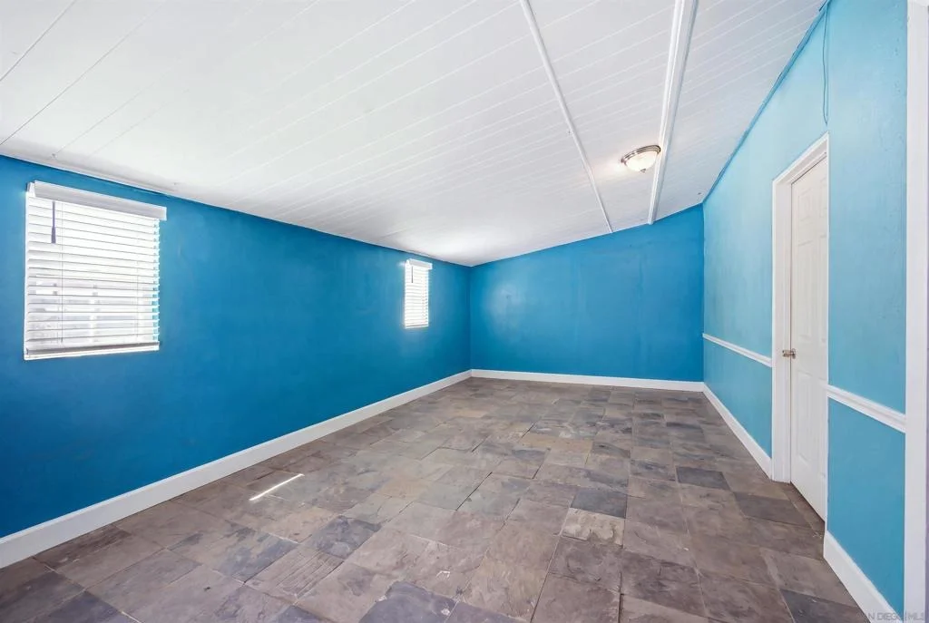 Photo of 1001 E Lucerne