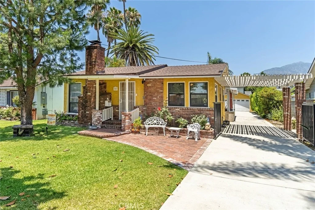 Photo of 721 W Colorado