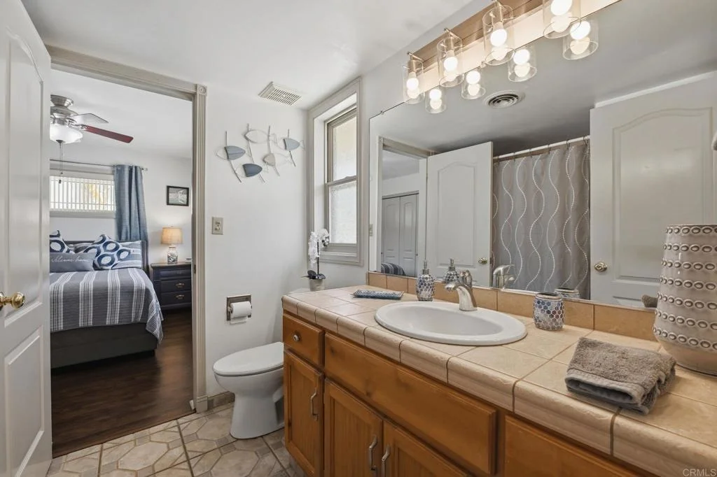 Photo of 3267 Avenida De Loyola
