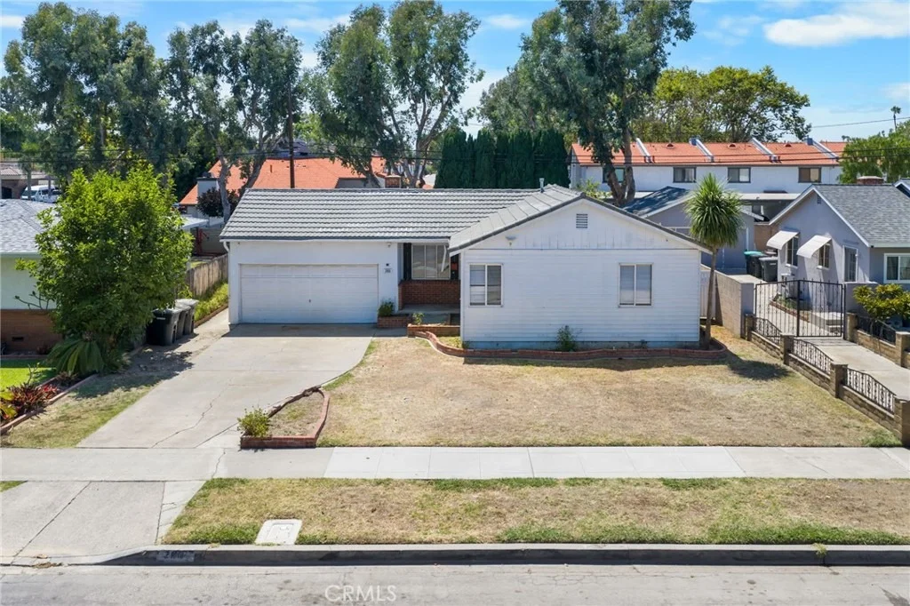 Photo of 380 S Devon