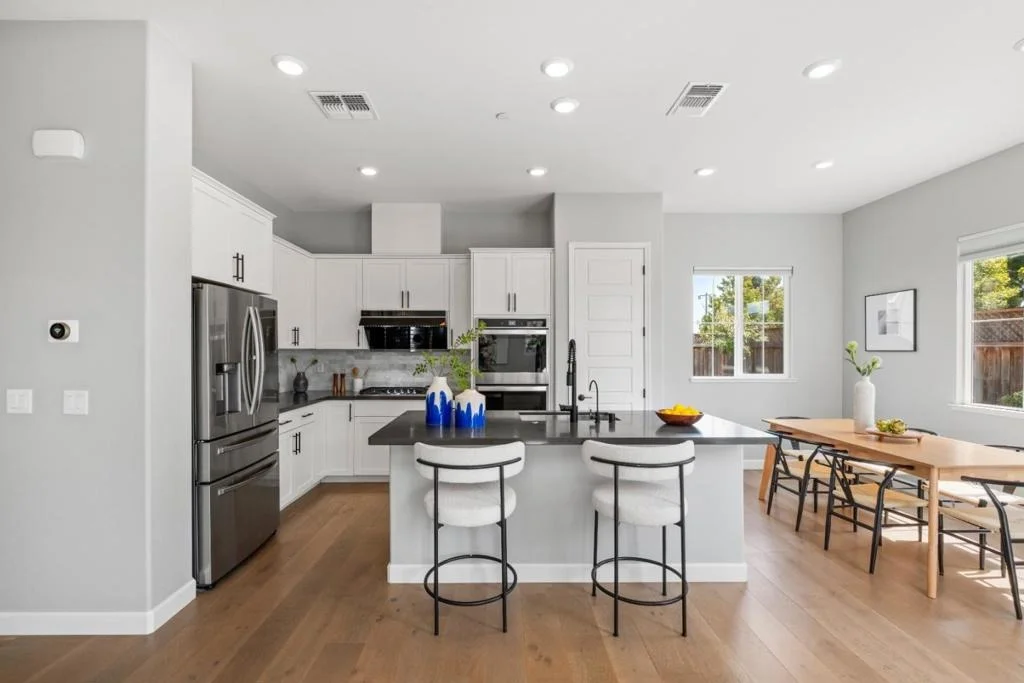 Photo of 39946 Waxwing Drive
