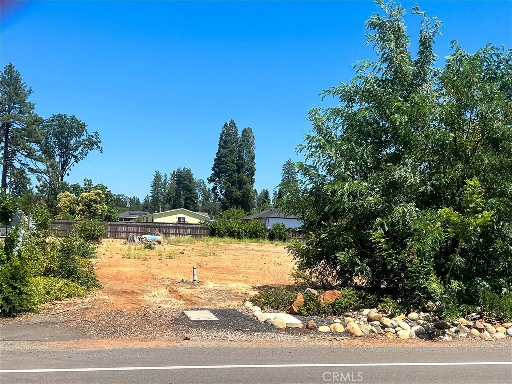 Photo of 1127 & 1131 Pearson Road