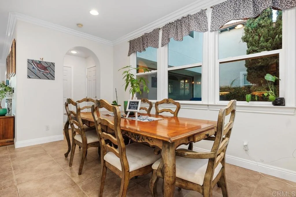Photo of 2653 Fallsview Rd