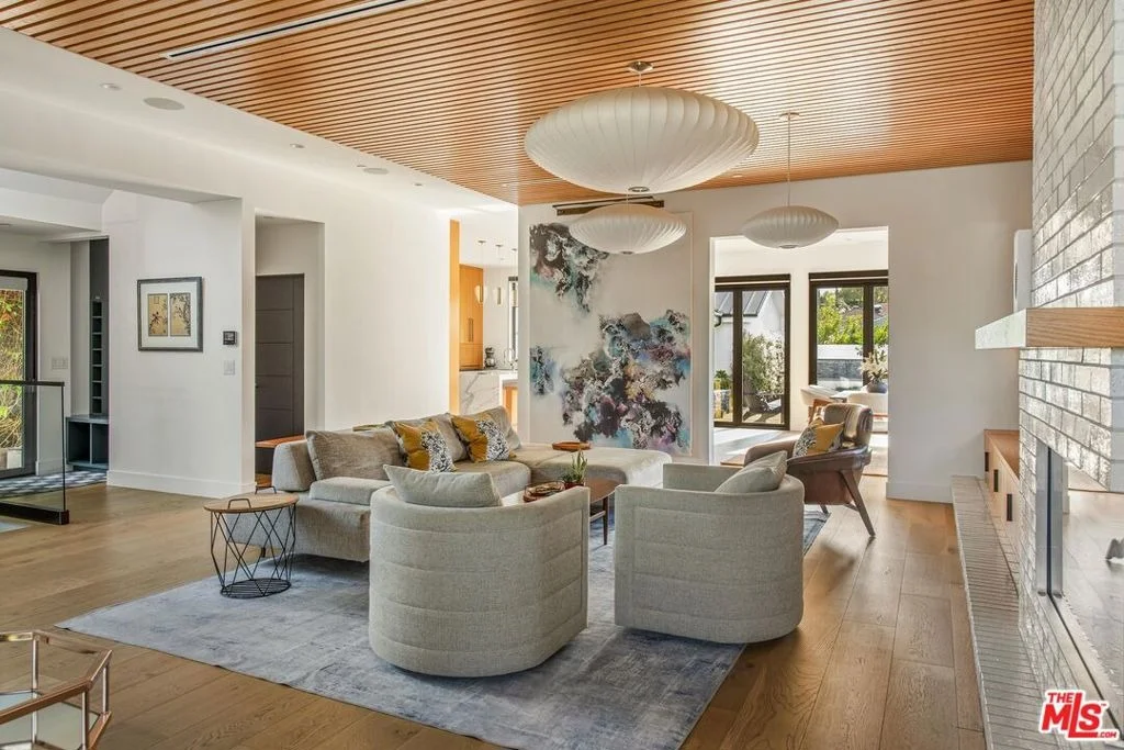 Photo of 231 S Orchard Drive