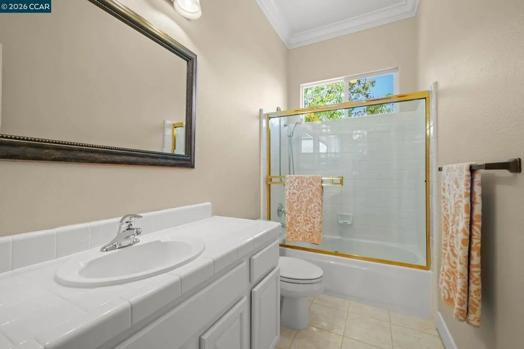 Photo of 110 Forest Hill Dr