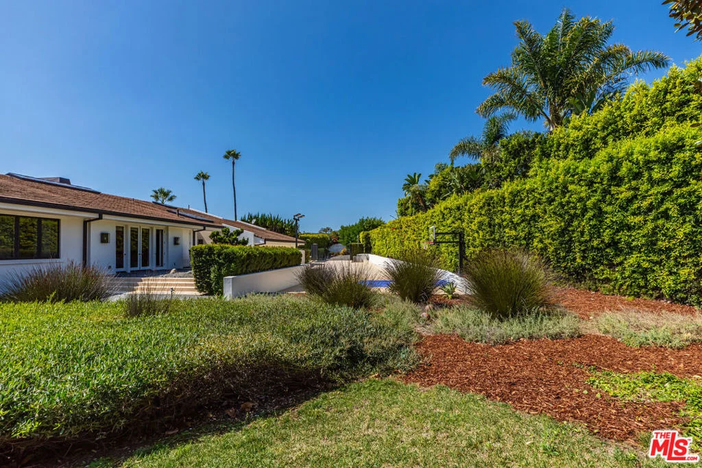 Photo of 6419 Merritt Drive