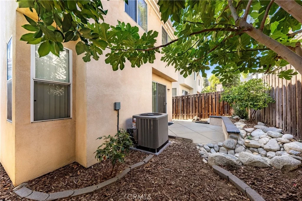 Photo of 1232 Mission Pl