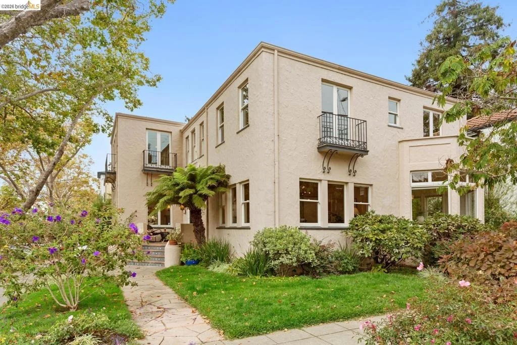 Photo of 2747 Forest Ave