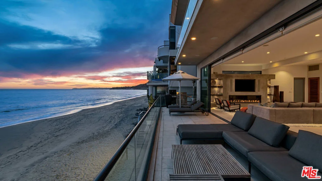 Photo of 25250 Malibu Road