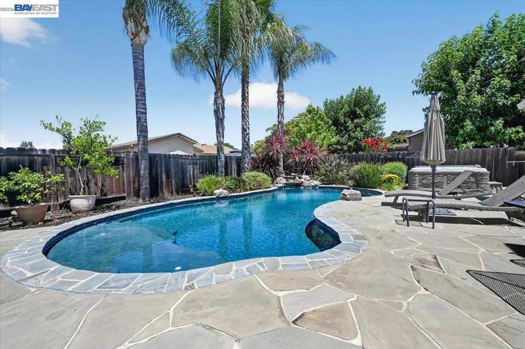 Photo of 118 Diamond Dr