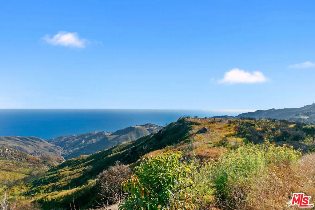 Photo of 23010 Saddle Peak Road