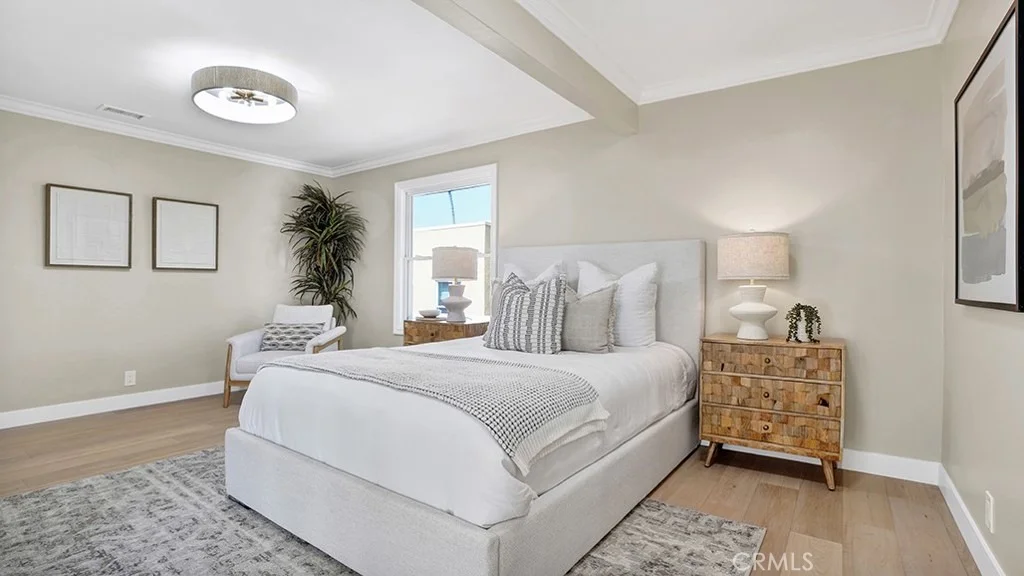 Photo of 2747 E Ocean Boulevard