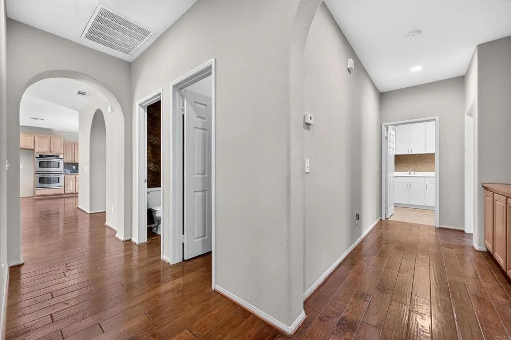 Photo of 28017 Windjammer Court