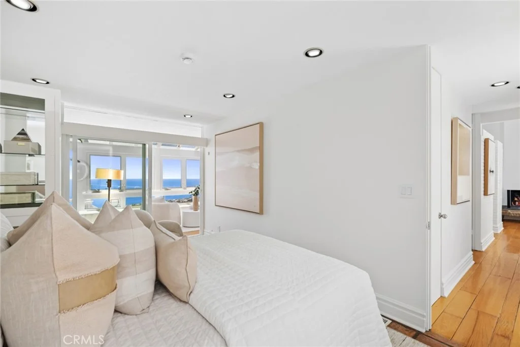 Photo of 1105 Summit Drive