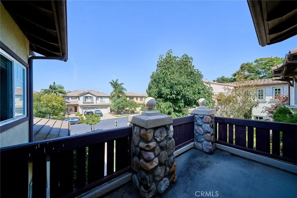 Photo of 32 Canyonwood