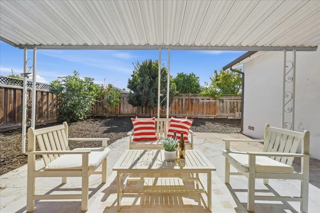Photo of 38879 Jonquil Drive