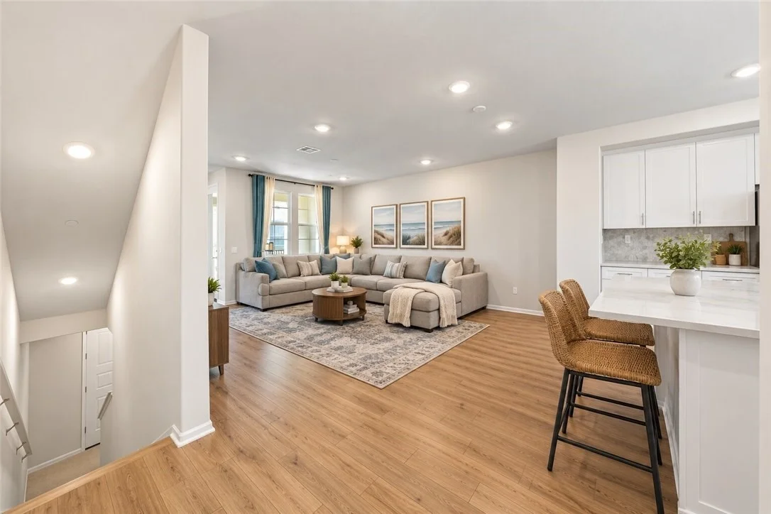 Photo of 40863 Melrose Drive