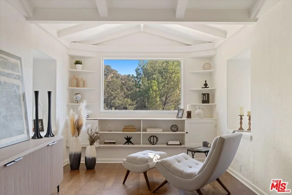 Photo of 5514 Canyonside Road