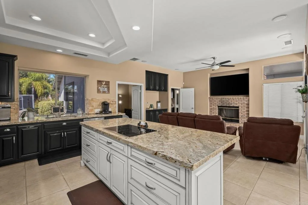 Photo of 1887 Coronado View