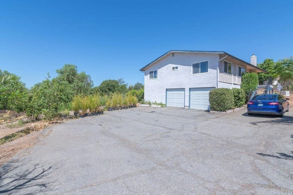 Photo of 5741 Rainbow Heights Road
