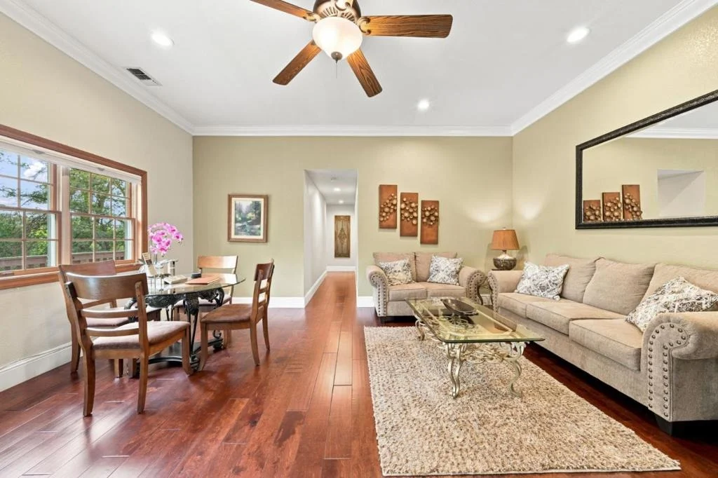 Photo of 19177 Hollow Lane