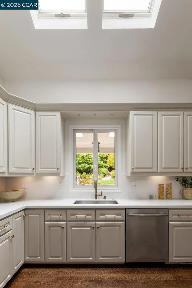 Photo of 187 Moraga Way