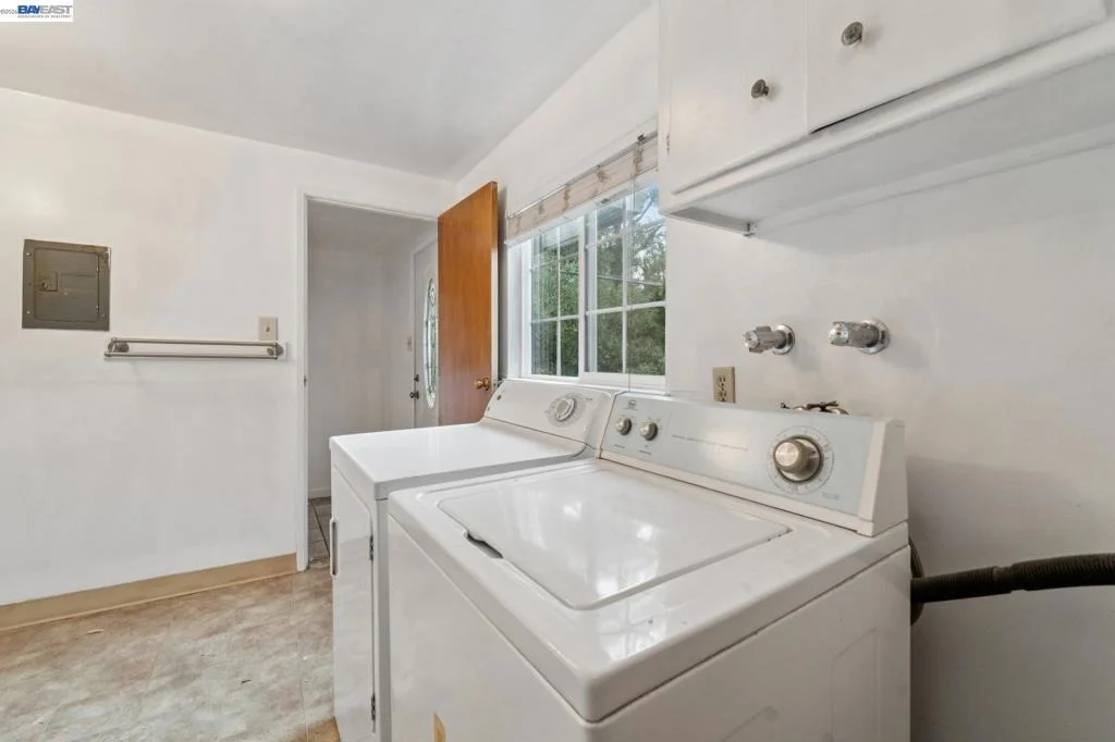 Photo of 6151 Valley View Rd
