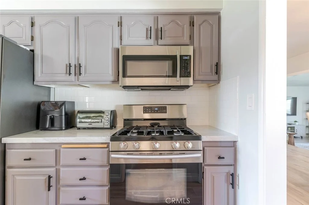 Photo of 447 W Bennett Avenue