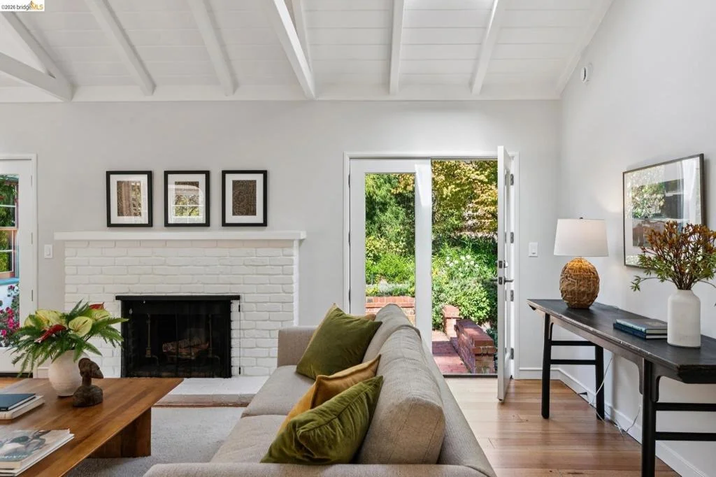 Photo of 929 Contra Costa Ave