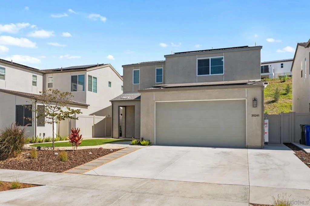 Photo of 35241 Valencia Pt