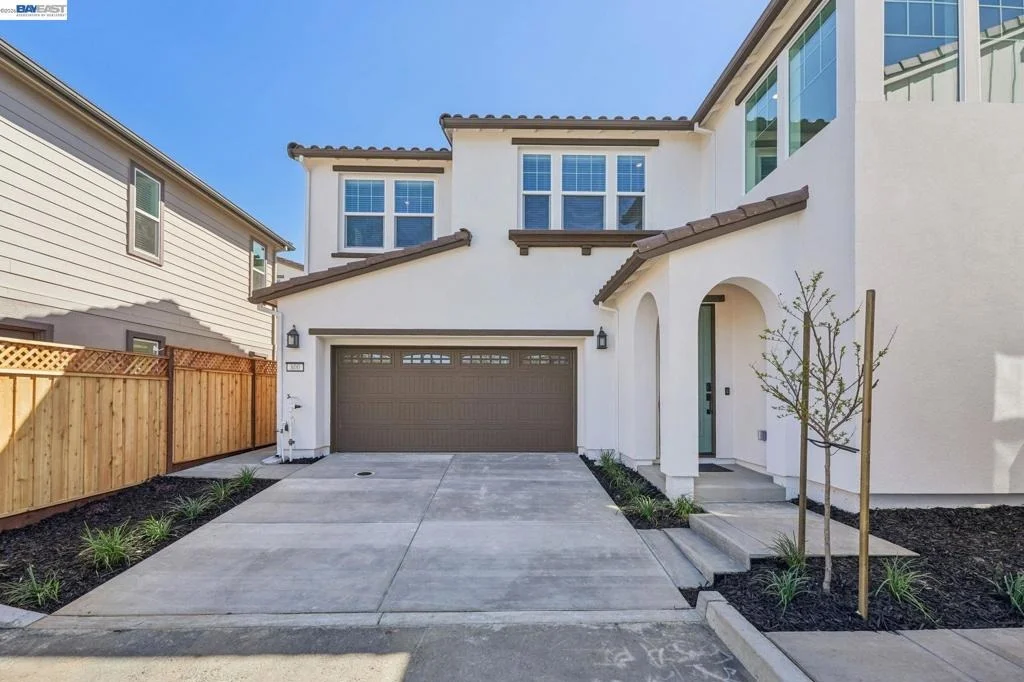 Photo of 800 Abigail Place