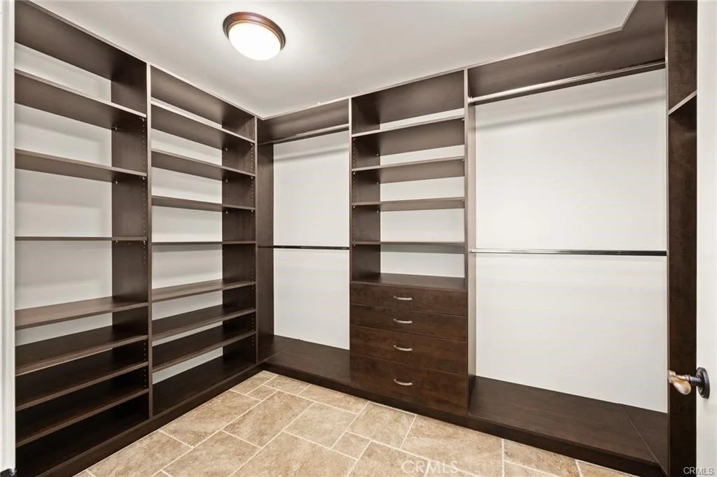 Photo of 2047 Carolwood Drive