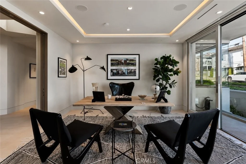 Photo of 2928 Ocean