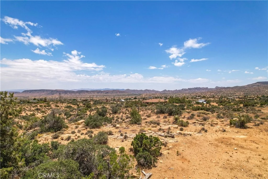 Photo of 51098 Geronimo Trail