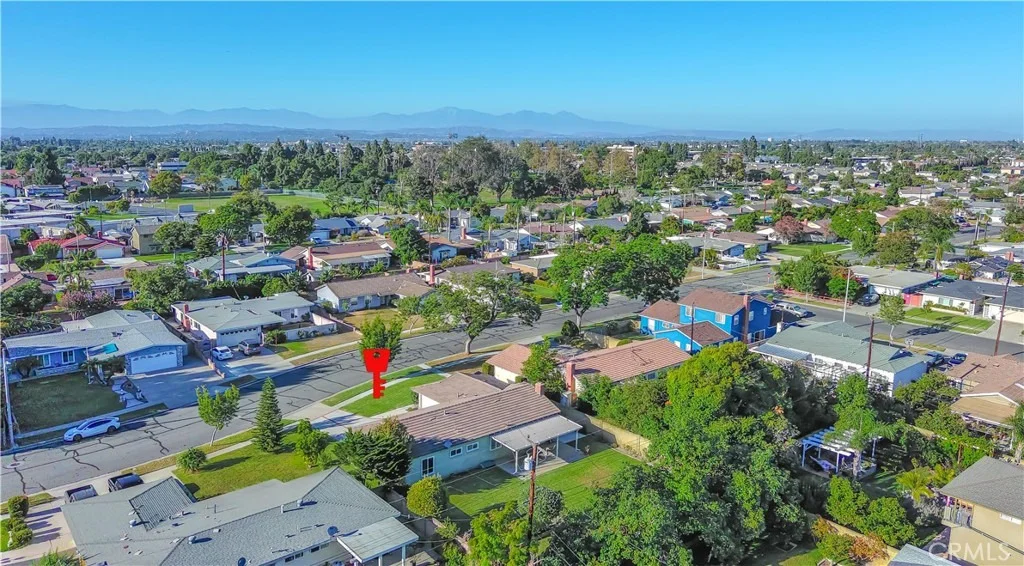 Photo of 3156 W Teranimar