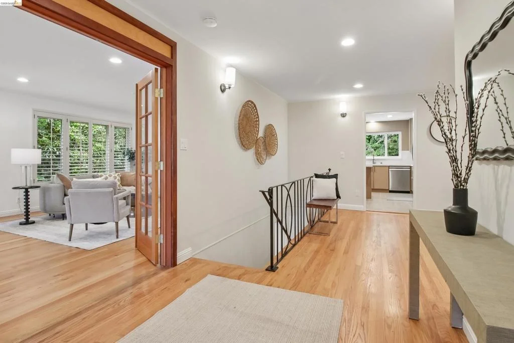 Photo of 1 Woodcrest Cir