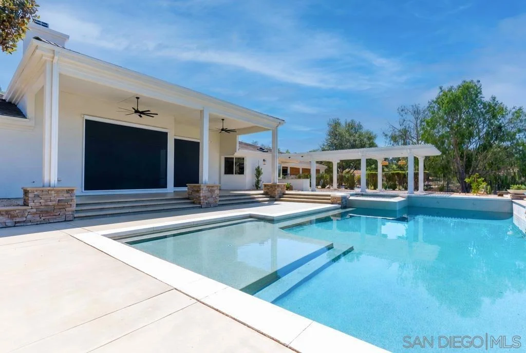 Photo of 3068 Willow Heights Road
