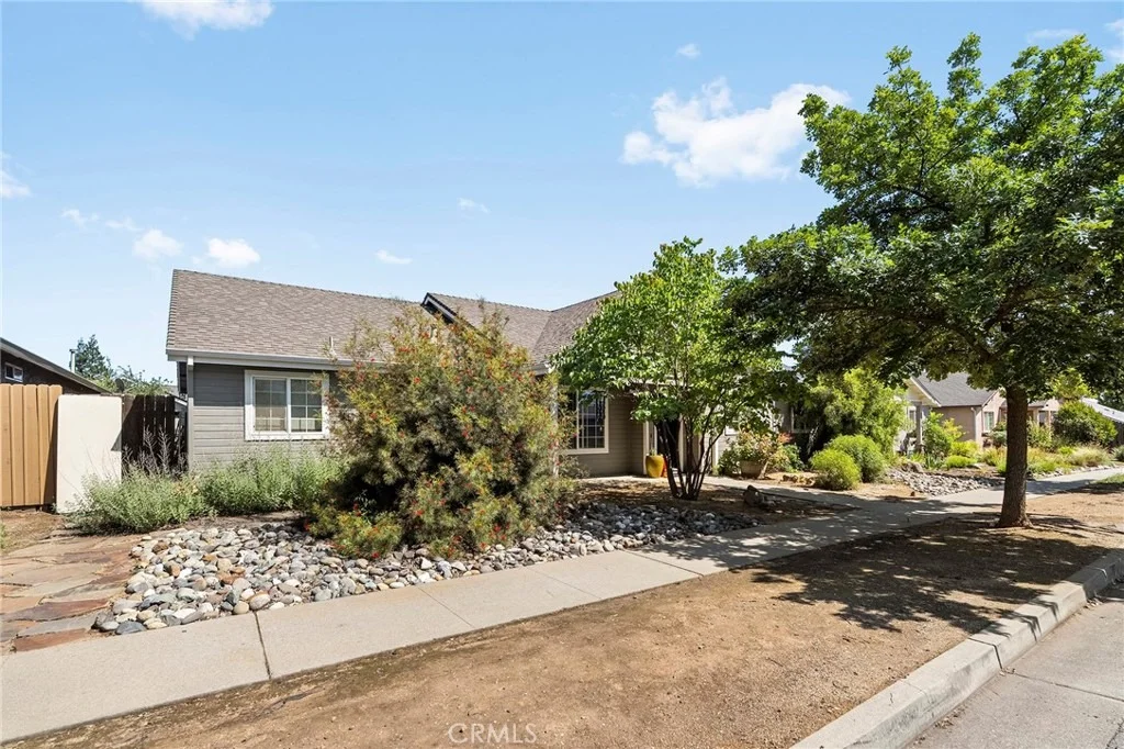 Photo of 2720 Mariposa