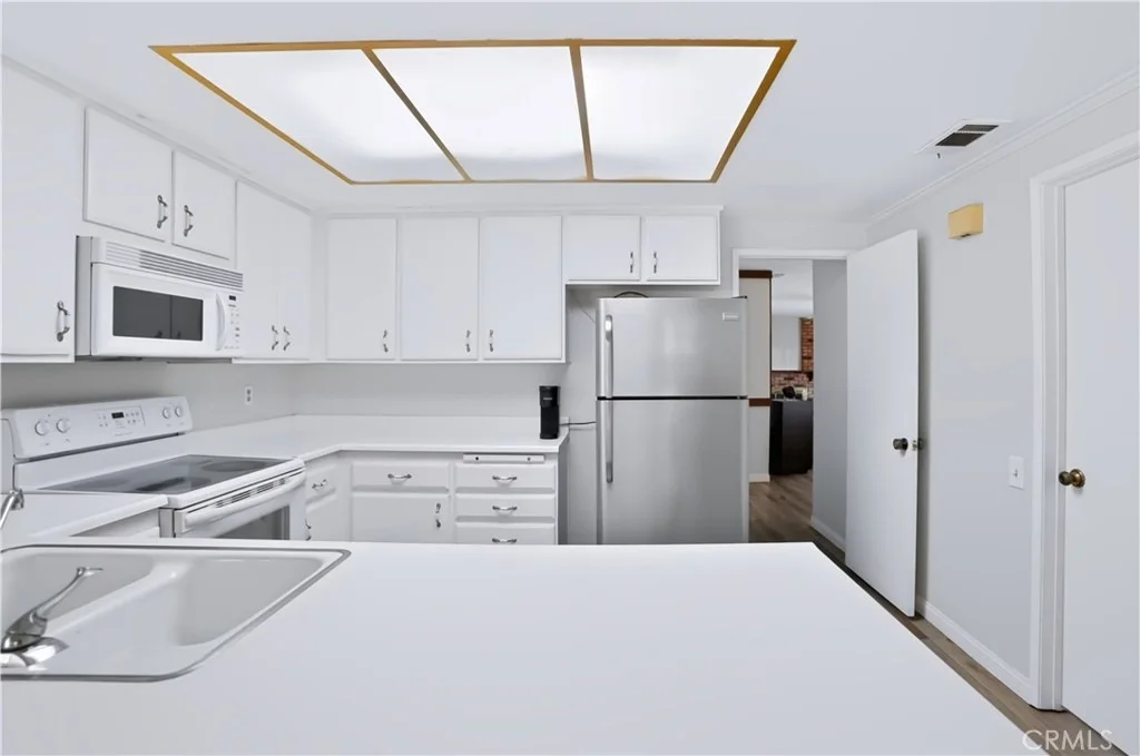 Photo of 27383 Embassy